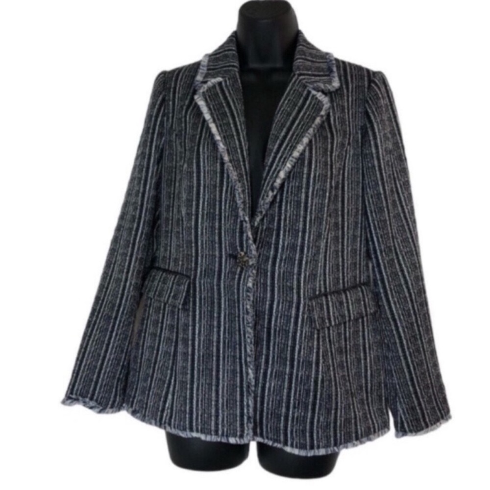 Chico’s Striped Blazer Sz 0 or Sz 4 Womens Fringe hemline Silver metallic thread